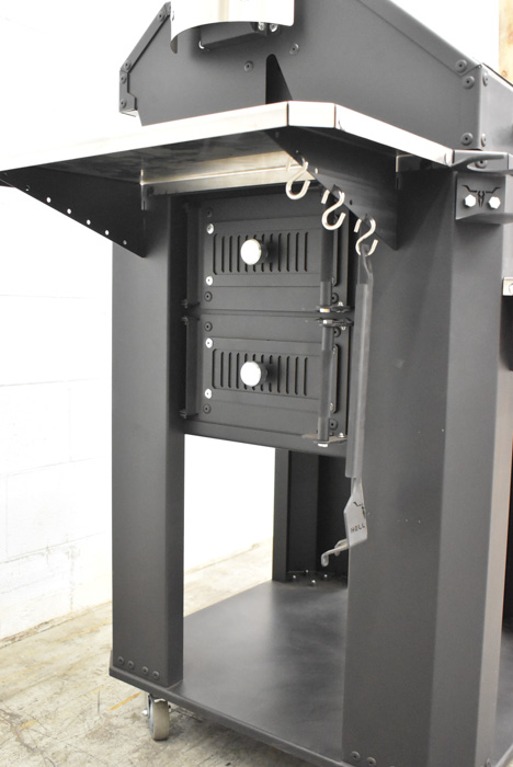HELLRAZR FORTRESS charcoal grill & smoker