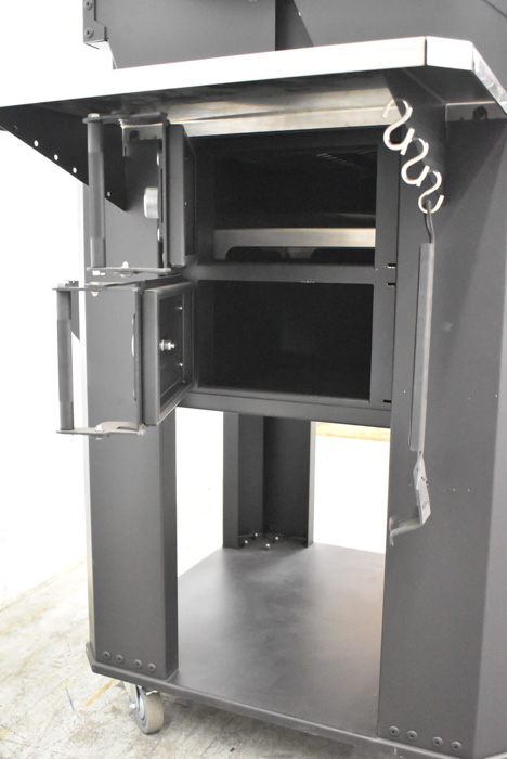 HELLRAZR FORTRESS charcoal grill & smoker