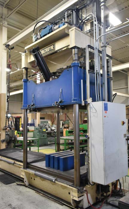 MACRODYNE 4 post hydraulic spotting press
